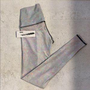 NWT Teeki tights